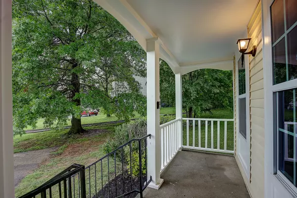 Hermitage, TN 37076-2226,922 Rachels Pl