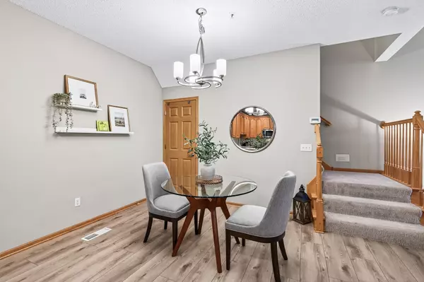 Eden Prairie, MN 55347-3073,10098 Bridgehill Ter