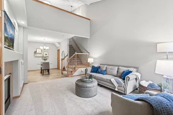 Eden Prairie, MN 55347-3073,10098 Bridgehill Ter