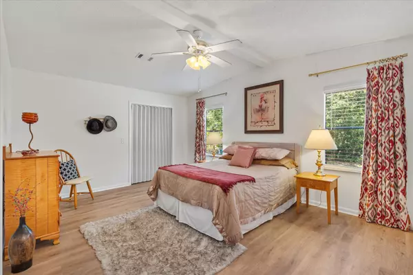 Lady Lake, FL 32159-2256,520 St Andrews Blvd