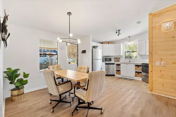 Lady Lake, FL 32159-2256,520 St Andrews Blvd