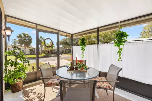 Lady Lake, FL 32159-2256,520 St Andrews Blvd