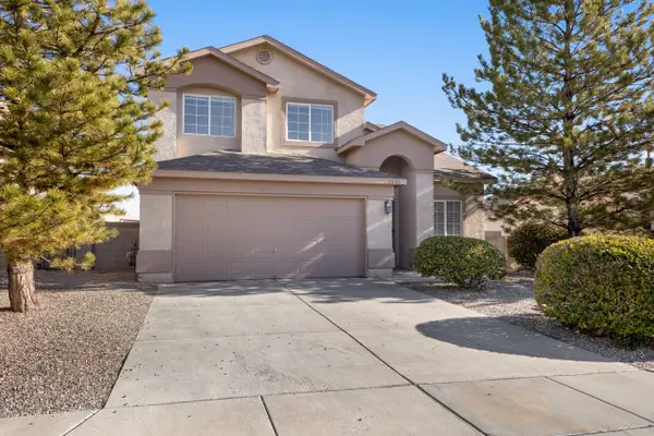 3333 Hunters Meadows Cir NE, Rio Rancho, NM 87144-4041