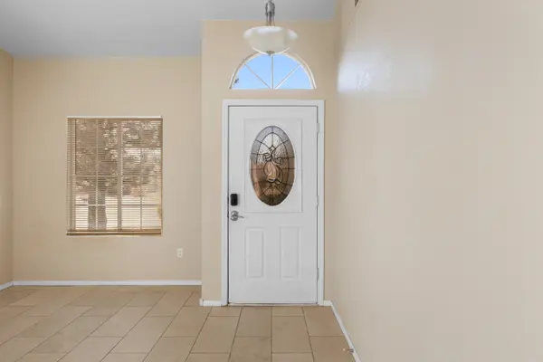 3333 Hunters Meadows Cir NE, Rio Rancho, NM 87144-4041