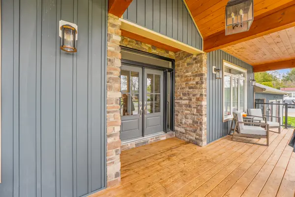 23 Dunkelman Drive, Georgina, ON