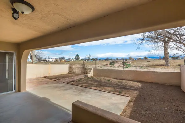 500 Western Dr, Rio Communities, NM 87002-7226