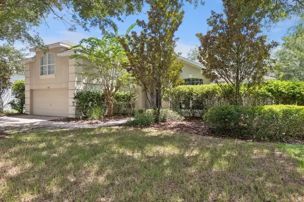 1272 Bramley Ln, Deland, FL 32720-0860