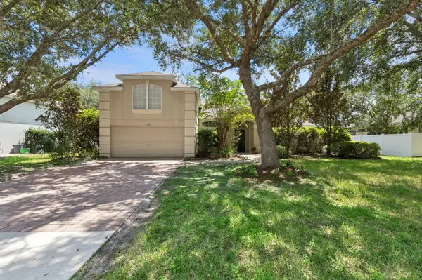 1272 Bramley Ln, Deland, FL 32720-0860