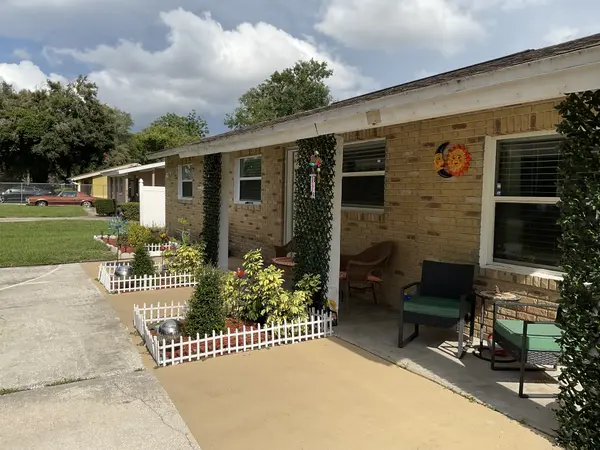 837 Campello St, Altamonte Springs, FL 32701-2013