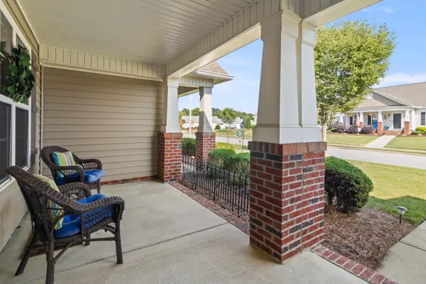 44 E Moss Creek Dr, Clayton, NC 27520-6926