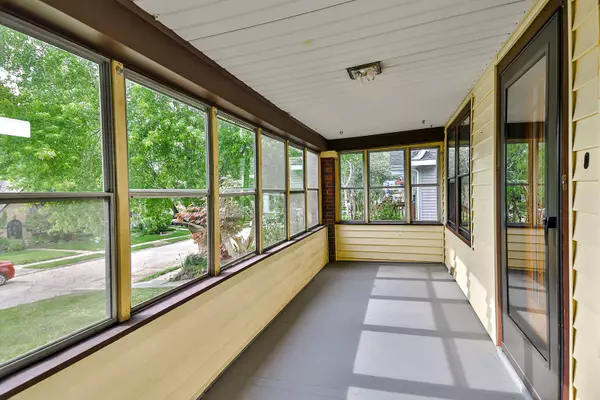 811 N Chicago AVE, Rockford, IL 61107