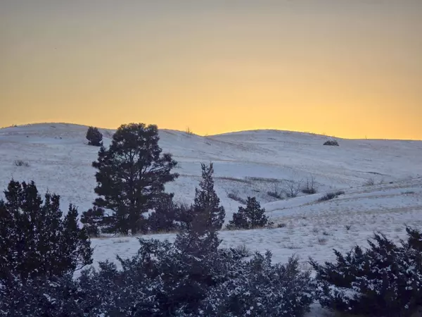 251 Hump Creek RD, Reed Point, MT 59069