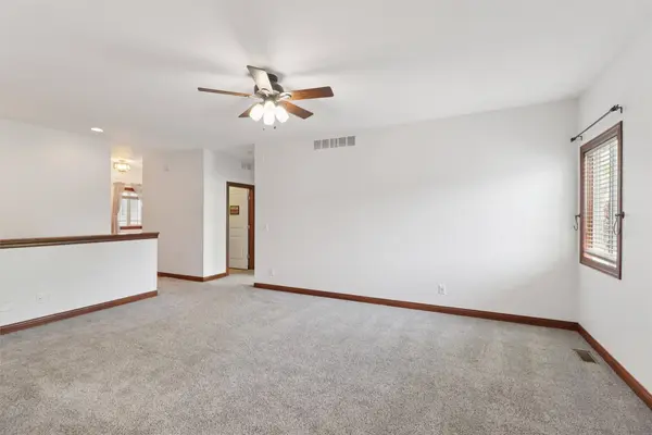 4729 E Merced Street, Des Moines, IA 50317