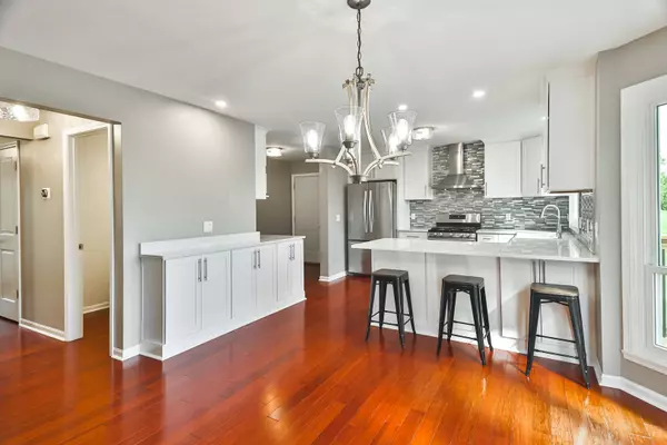 277 Brooke LN, Rockford, IL 61107