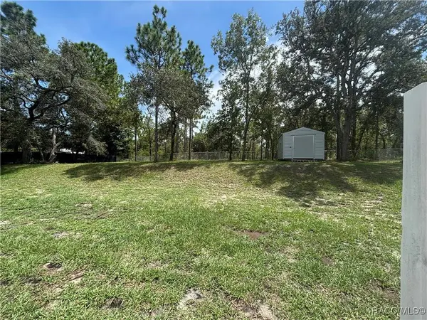 11282 Sneeze RD, Weeki Wachee, FL 34614