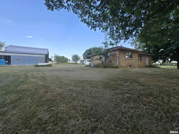 13840 N DOVE LN, Bluford, IL 62814