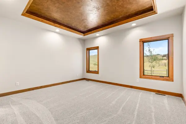 3877 High Trail RD, Billings, MT 59101