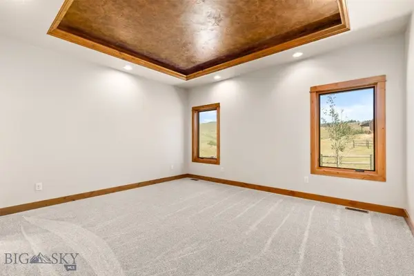 3877 High Trail RD, Billings, MT 59101