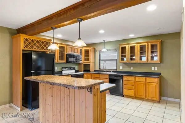 3919 High Trail RD, Billings, MT 59101