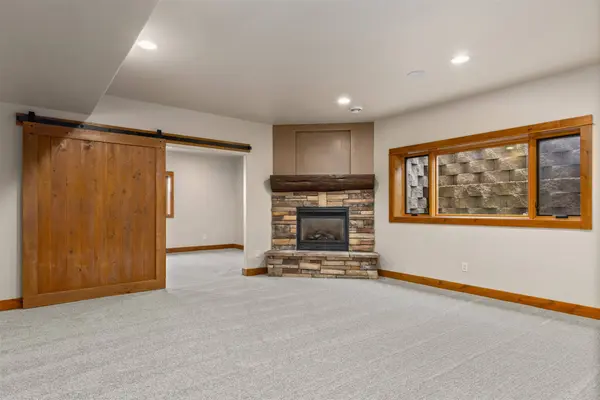 3877 High Trail RD, Billings, MT 59101