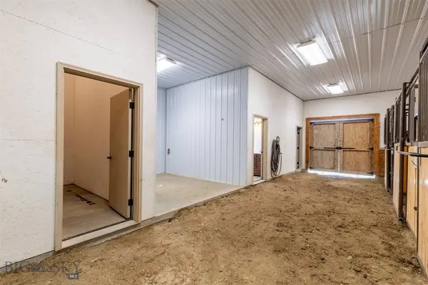 3923 High Trail RD, Billings, MT 59101