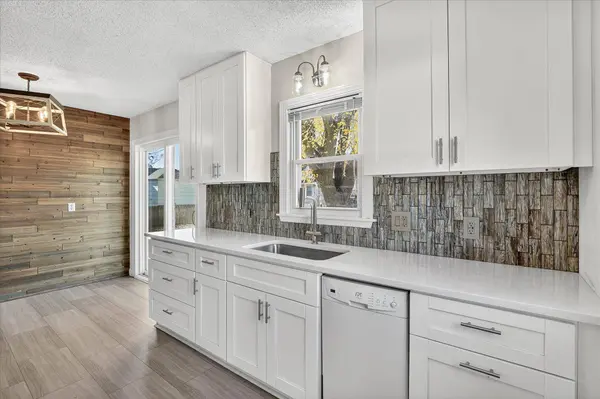 916 Linn AVE SW, Owatonna, MN 55060