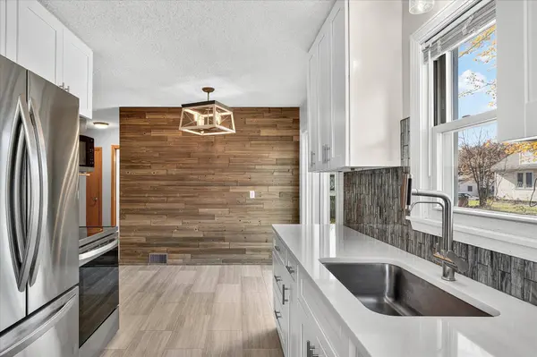 916 Linn AVE SW, Owatonna, MN 55060