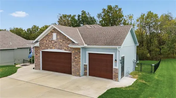 12815 Hubbard RD, Kansas City, KS 66109