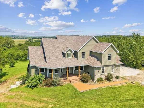 7501 Onyx Trail, Indianola, IA 50125