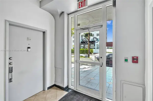 3710 Collins Ave #N-100, Miami Beach, FL 33140