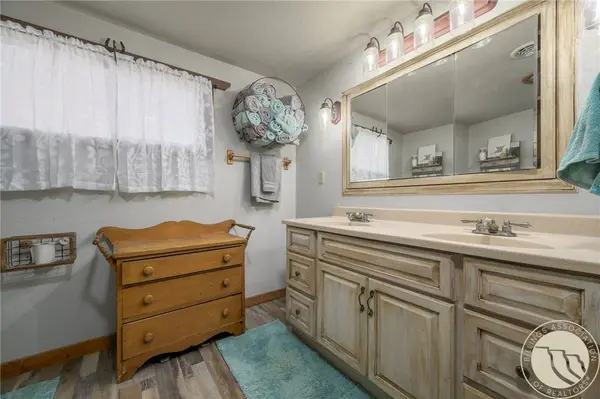 1519 Sullivan LN, Billings, MT 59106