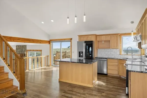 1960 Coyote Ridge RD N, Laurel, MT 59044