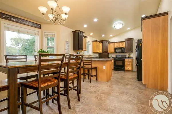 801 E 4th ST, Laurel, MT 59044