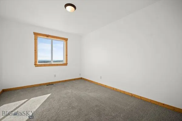 1960 Coyote Ridge RD N, Laurel, MT 59044