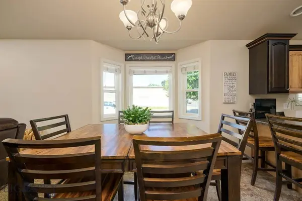 801 E 4th ST, Laurel, MT 59044
