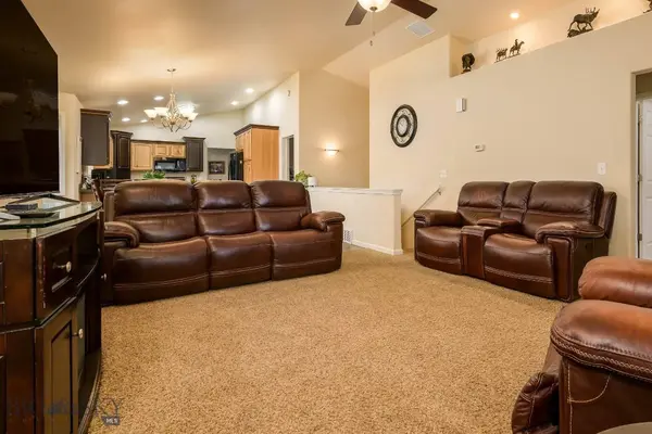 801 E 4th ST, Laurel, MT 59044