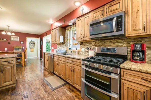 24 S Swan LN, Fromberg, MT 59059