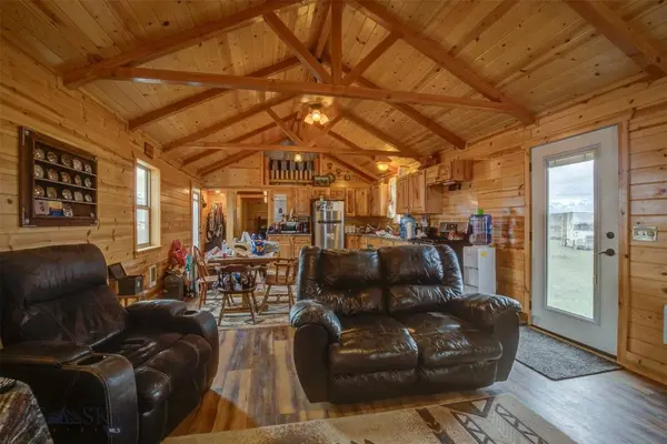 7801 Custer Frontage RD, Custer, MT 59024