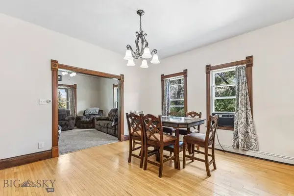 6 Washoe CIR, Bear Creek, MT 59007