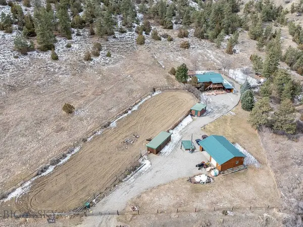 1102 Whispering Pines DR, Billings, MT 59101