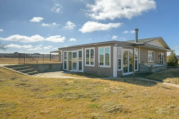 255 Smith Creek RD, Forsyth, MT 59327