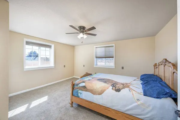 255 Smith Creek RD, Forsyth, MT 59327