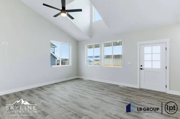 6130 Stillwater Way Robertson Rd., Mills, WY 82604