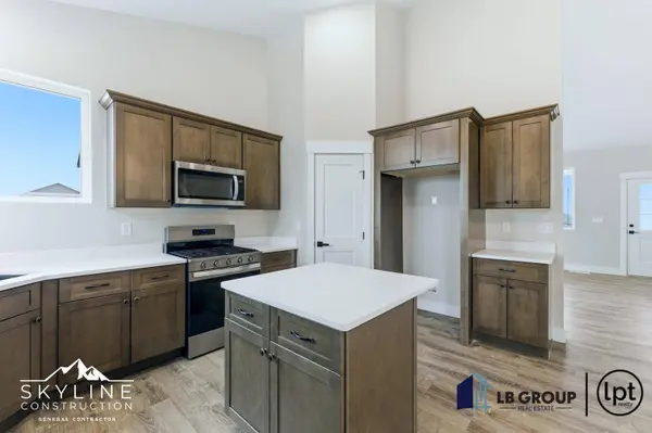 6130 Stillwater Way Robertson Rd., Mills, WY 82604