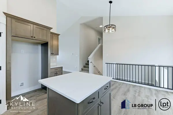 6130 Stillwater Way Robertson Rd., Mills, WY 82604