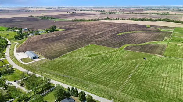 3824 NE 150th Avenue, Cambridge, IA 50046