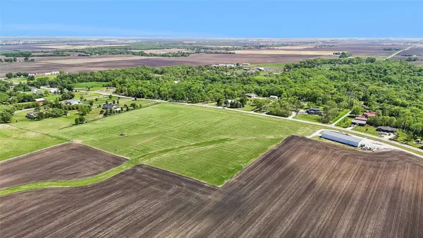 3824 NE 150th Avenue, Cambridge, IA 50046