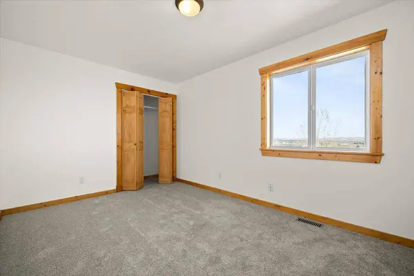 1960 Coyote Ridge RD N, Laurel, MT 59044