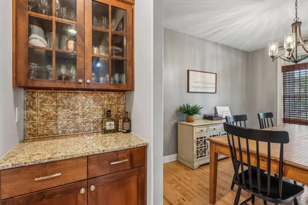 7025 Northwood Drive, Johnston, IA 50131