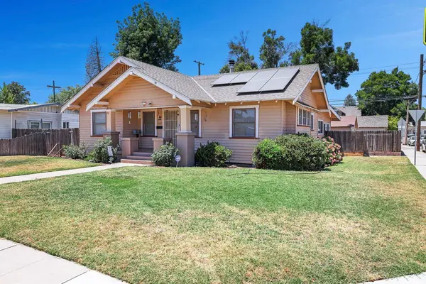 2637 A ST, Selma, CA 93662